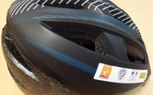 Rouen : un casque offert pour sensibiliser les cyclistes aux règles de circulation en ville