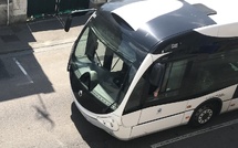 Rouen : le pied coincé sous un bus et grièvement blessé, un homme secouru par les sapeurs-pompiers