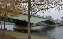 Seine-Maritime : un homme repêché dans la Seine près du pont Jeanne-d'Arc, à Rouen 