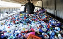 Bouchons 276 sensibilise les collégiens d’Évreux, dans l’Eure, au recyclage solidaire