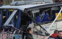 Six adolescents tués dans l'accident d'un bus scolaire à Rochefort, en Charente-Maritime (Sud-Ouest) 