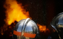 La foudre s’abat sur une maison à Épouville, en Seine-Maritime : la toiture embrasée