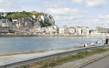 Le Tréport : une septuagénaire en arrêt cardiaque après une chute dans le port, réanimée par les secours