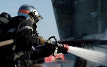 A Barville, dans l'Eure, un pavillon, un abri de jardin et une voiture détruits dans un violent incendie 