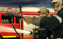 Incendie dans une zone d’activités à Gasny (Eure) : six véhicules touchés, dont un poids lourd