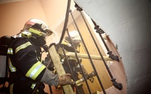 Un appartement ravagé par un incendie à Évreux : deux personnes transportées à l’hôpital