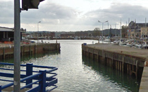 Hydrocarbures dans la Béthune et l’Arques : plages fermées et pêche interdite à Dieppe