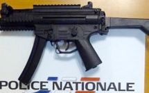 Rouen : à 13 ans, armé de répliques de fusil d'assaut et de pistolets automatiques