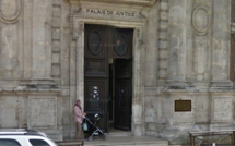 Évreux (Eure) : l'adolescent outrage une fonctionnaire de police dans le palais de justice