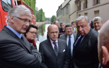 Le ministre de l'Intérieur sur le front des inondations à Rambouillet (Yvelines)
