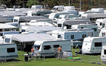 Bernay : 70 caravanes des gens du voyage s'installent sur le parking du parc des expositions
