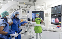 Première bronchoscopie robotisée au CHU de Rouen : une avancée majeure contre le cancer du poumon