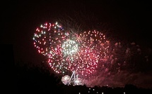 Pacy-sur-Eure : un feu d’artifice haut en couleur et des spectateurs enthousiastes