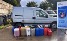 Eure : surpris en plein siphonnage, trois hommes soupçonnés d’avoir volé 1 200 litres de carburant
