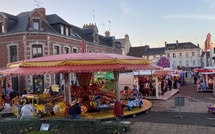 La fête foraine s’installe à Pacy-sur-Eure : stationnement interdit et marché déplacé