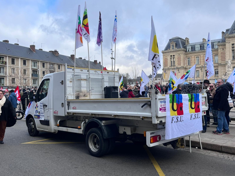 Manifestation contre la réforme des retraites à Evreux le 11 février 2023