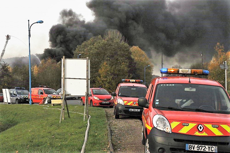 DSC_6811 (2) DSC_6811 (2)