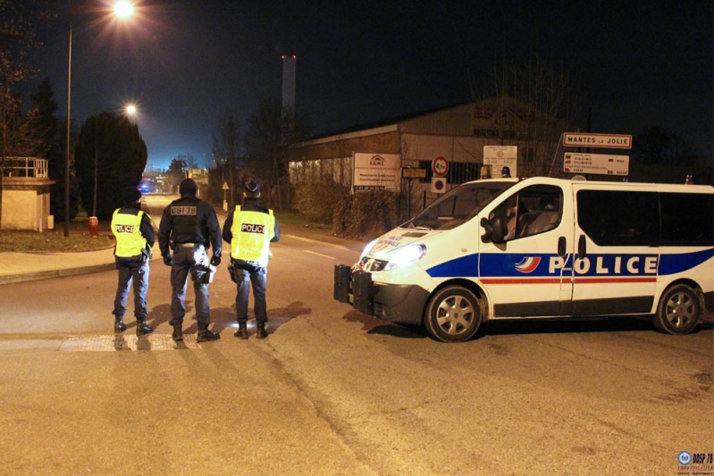 Déminage d'une bombe de 500 kg à Mantes-la-Jolie